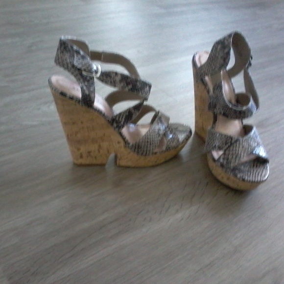 chinese laundry shoes - Picture 5 of 6